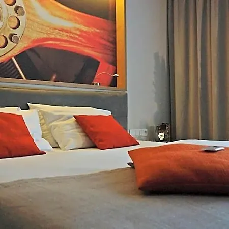 Hotel Forza 3*