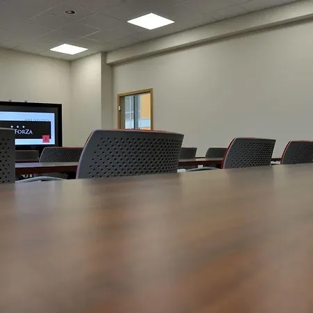 Отель Forza Познань